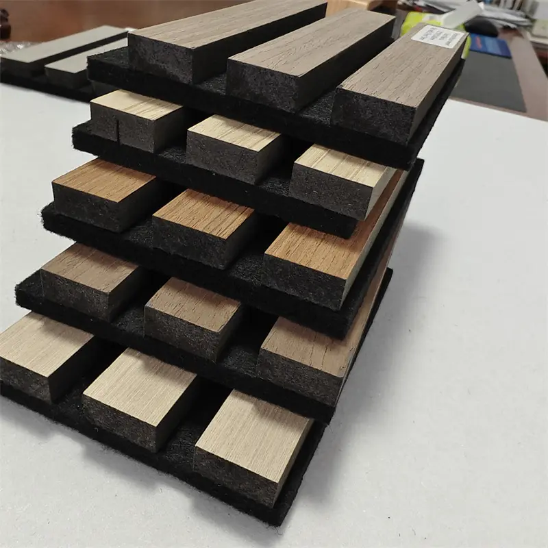 Akustische Holzlattenwandplatte